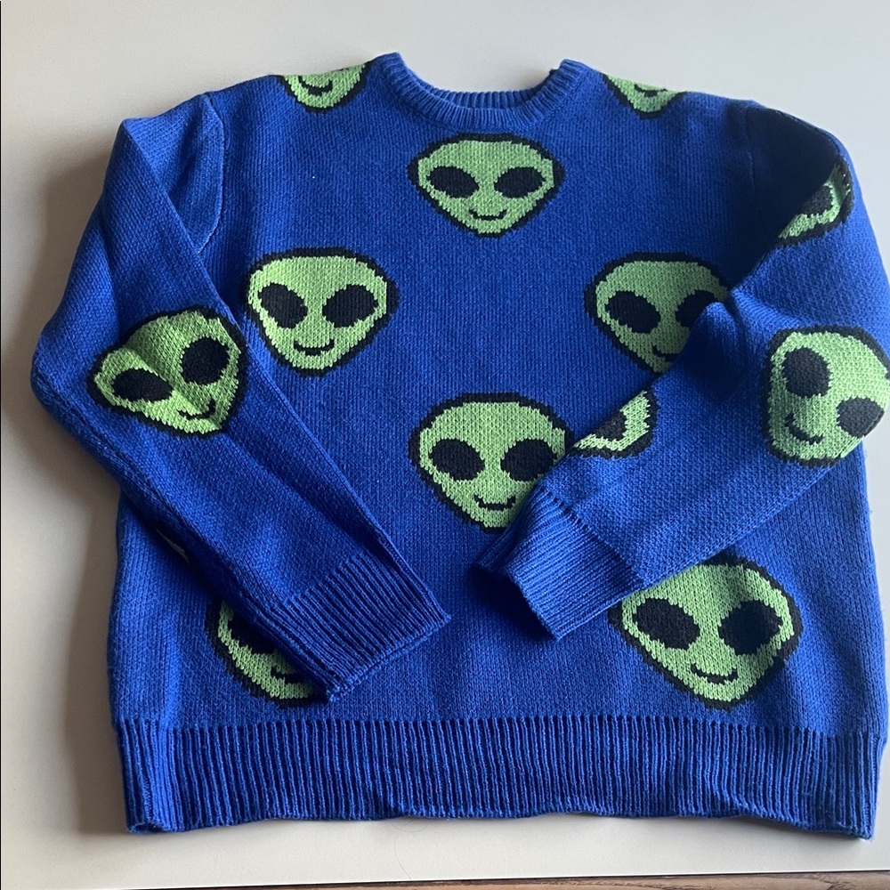 Forever 21 Men’s Blue Knit Crewneck Sweater w Green Alien Print - Picture 4 of 11